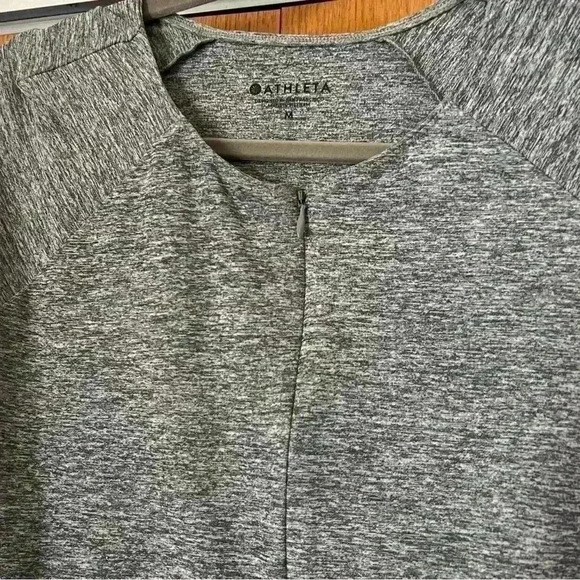 Athleta PACIFICA WRAP FRONT HEATHER TOP M - Picture 3 of 8